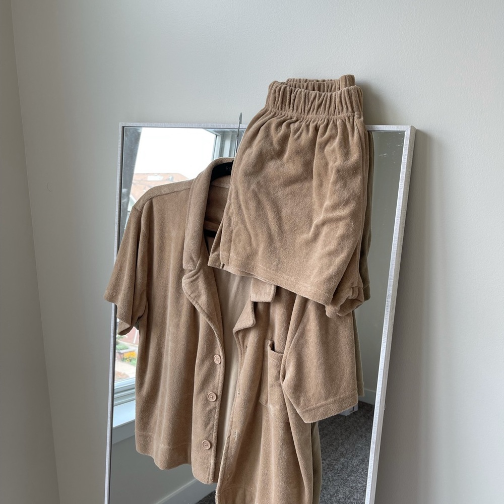 KENDALL AND KYLIE terry cloth set!